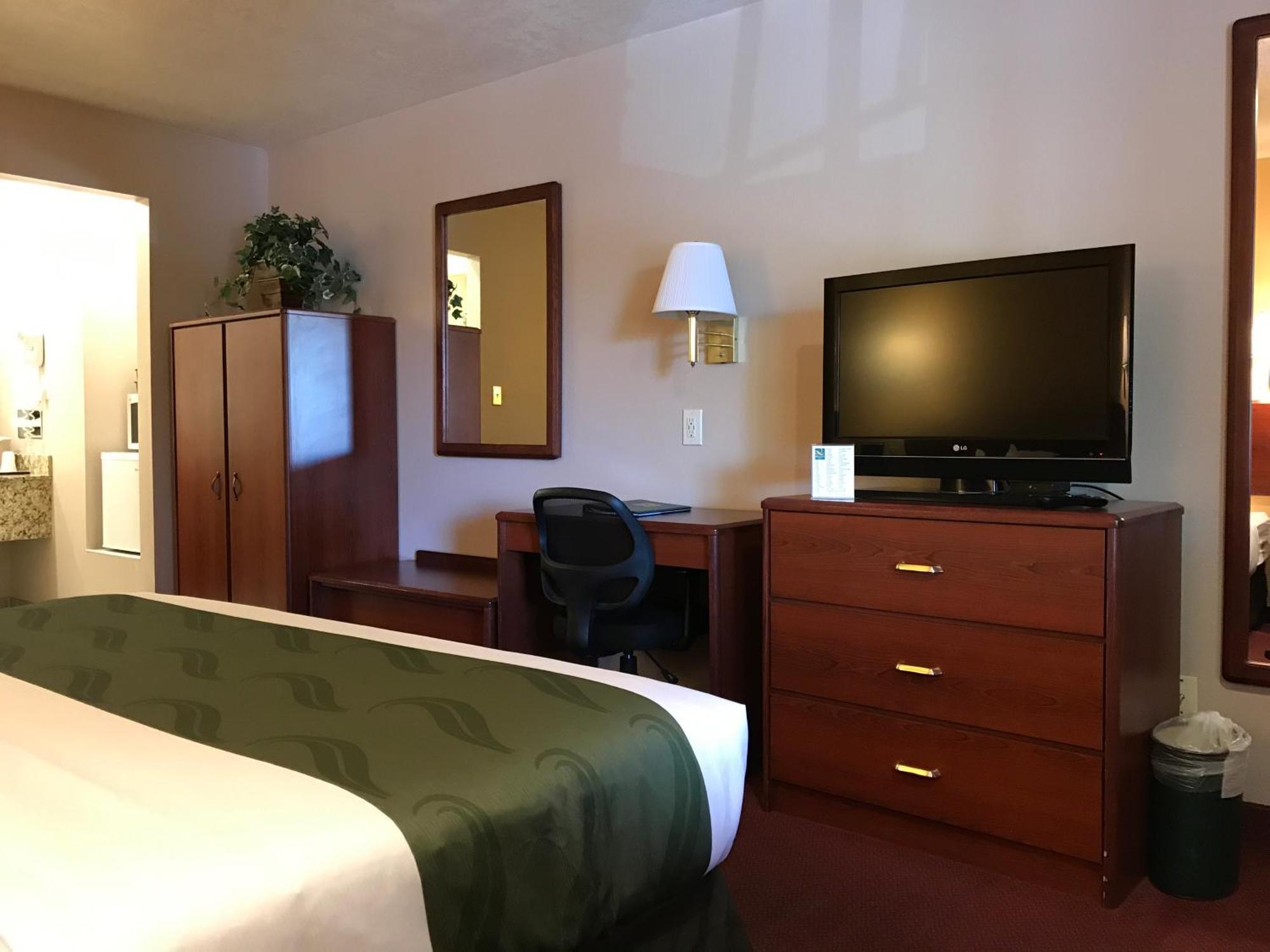 Quality Inn Cedar City - University Area Стая снимка