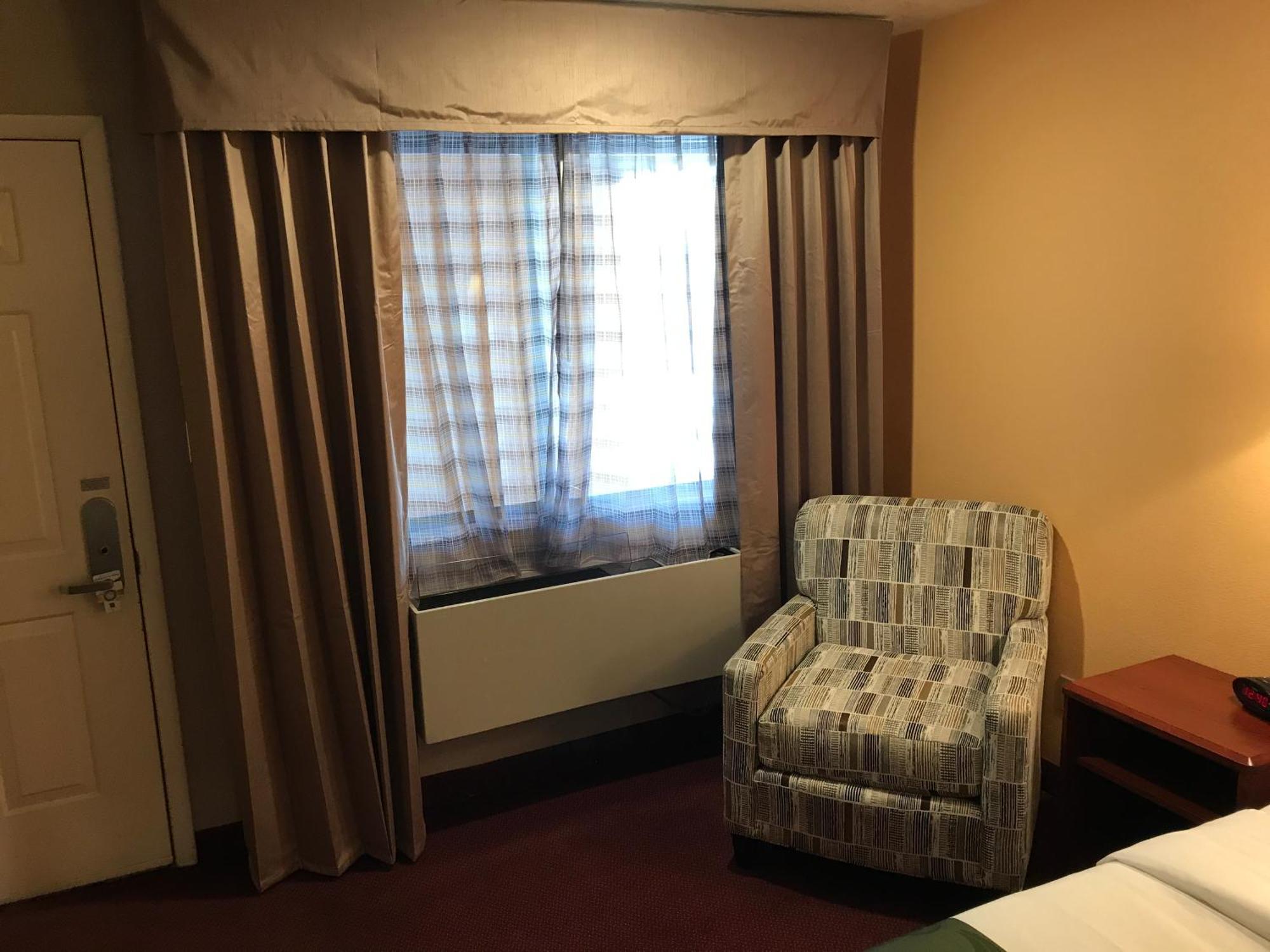 Quality Inn Cedar City - University Area Стая снимка